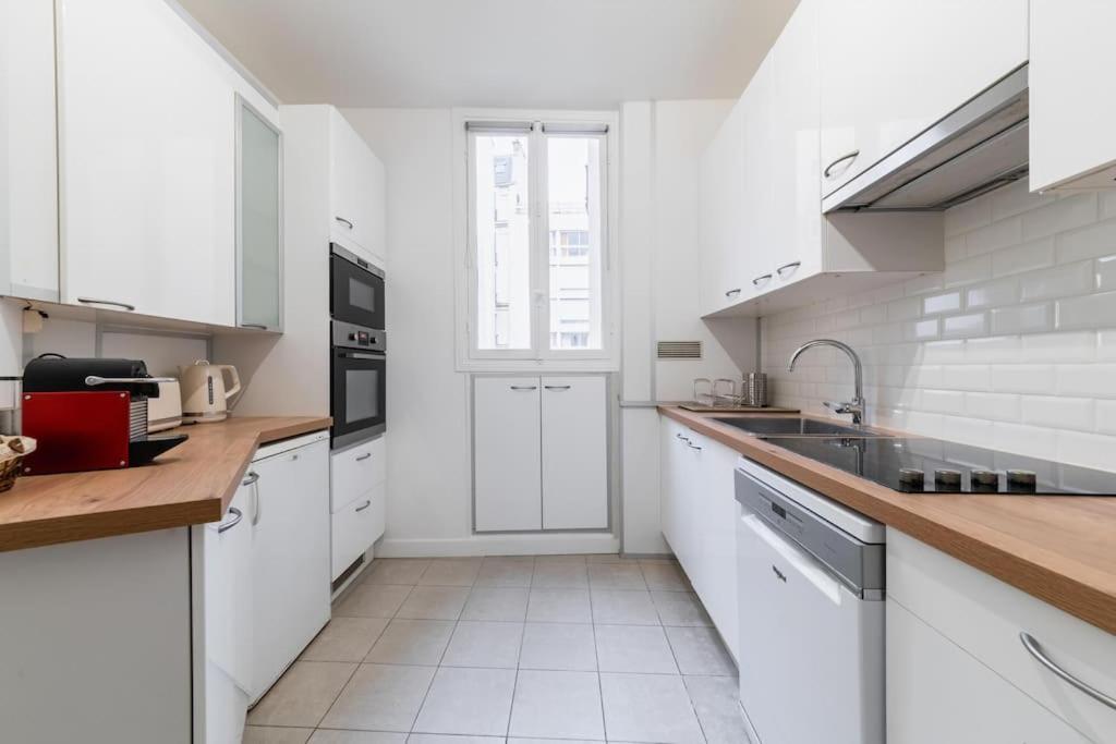 Haussmannian Apartment, Near Champs-Elysees Parijs Buitenkant foto